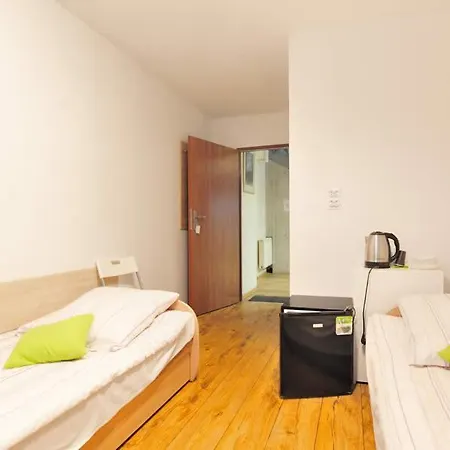 Viola Hostel